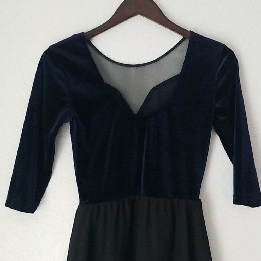 H&M illusion neckline mini dress - Picture 5 of 8